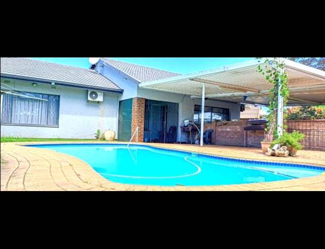 3 BEDROOM HOUSE FOR SALE IN VELD EN VLEI